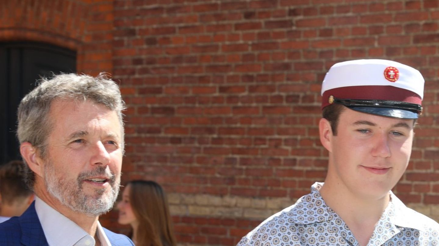 König Frederik X. von Dänemark: Mit Sohn Christian bei Handball-Finale