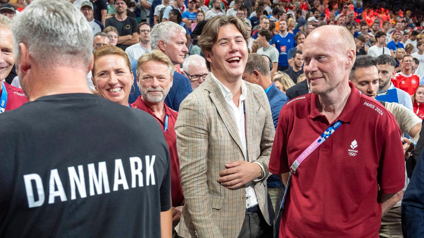 Prinz Christian: Dänische Handballgröße bringt Prinz Christian in Verlegenheit