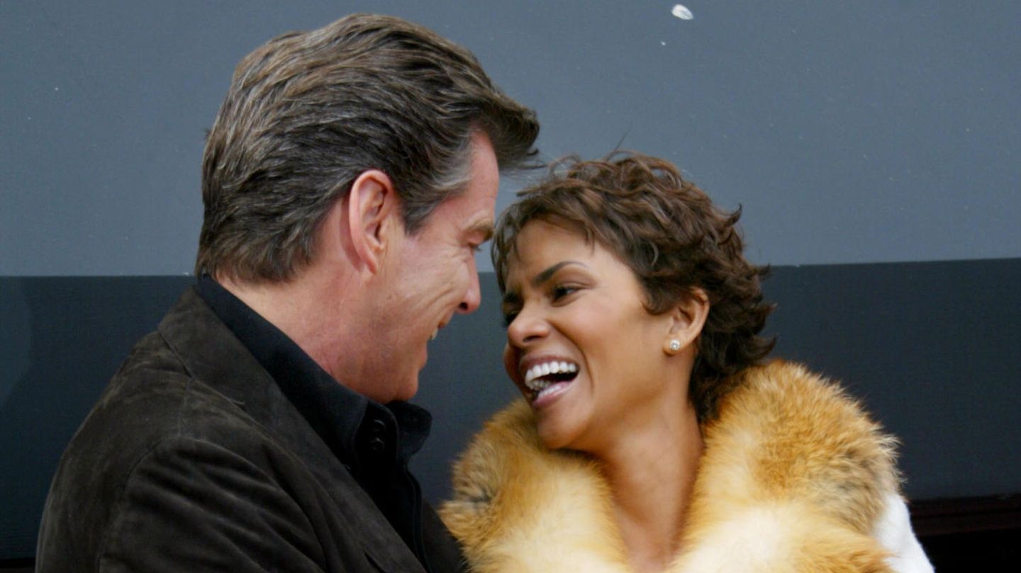 Halle Berry: Pierce Brosnan hat ihren "Glauben an die Männer wiederhergestellt"