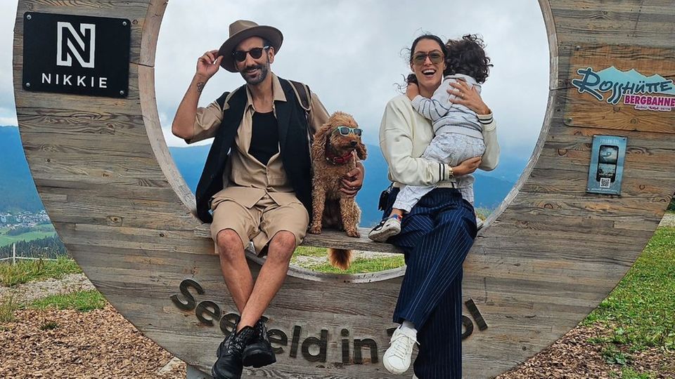 Massimo Sinató + Rebecca Mir: Hier lässt Hündchen Macchia sie auflaufen ...