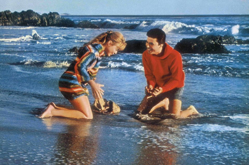 James Darren with fellow actress Deborah Walley on the set of "April Hawaii"