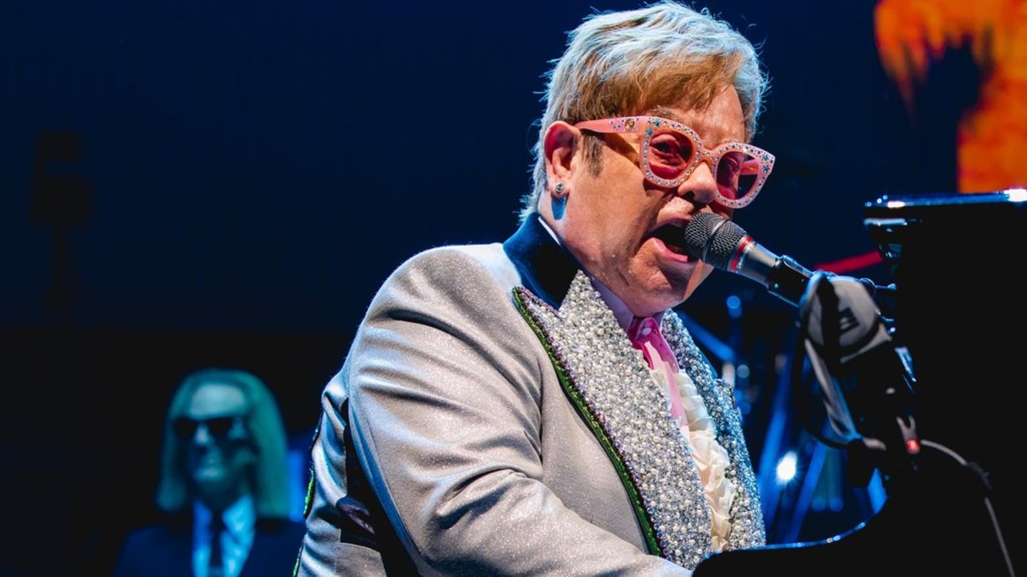 Elton John: Er sieht mit einem Auge nicht richtig