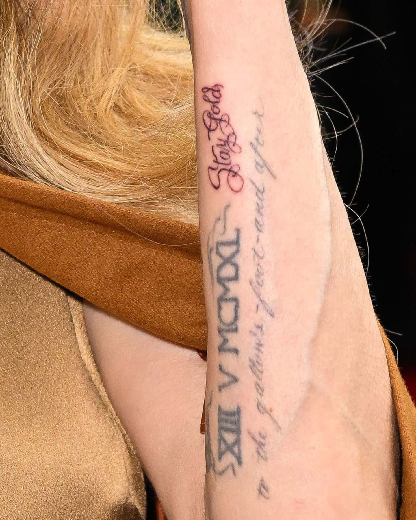 Erstaunlich Tattoo Idee Schriftzug Fotos