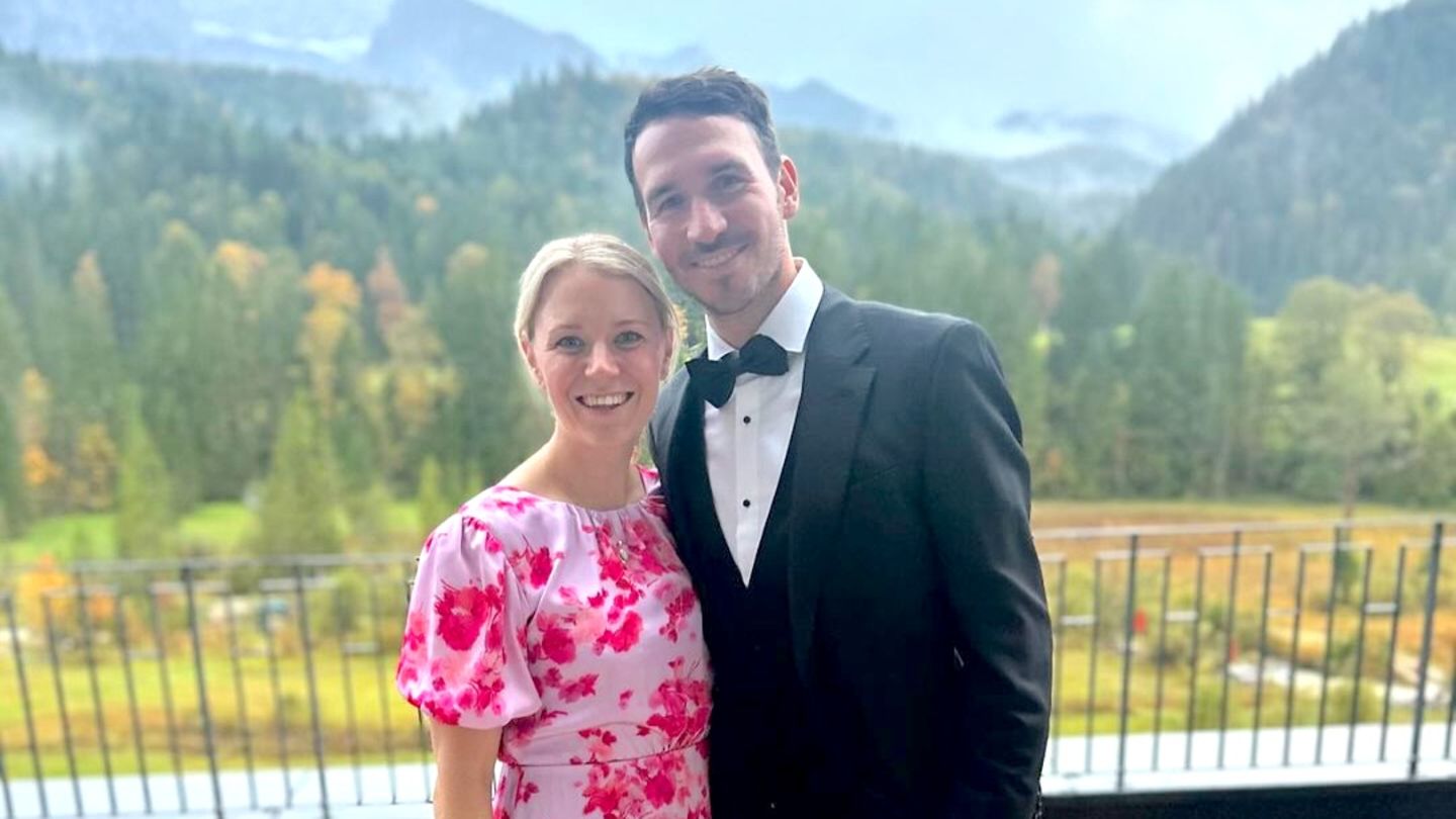 Miriam + Felix Neureuther: Hochzeitsfreude! Das Paar feiert inmitten von Sportstars die Liebe