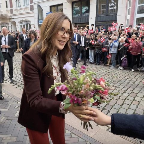 Königin Mary im Gespräch mit GALA 1.7109