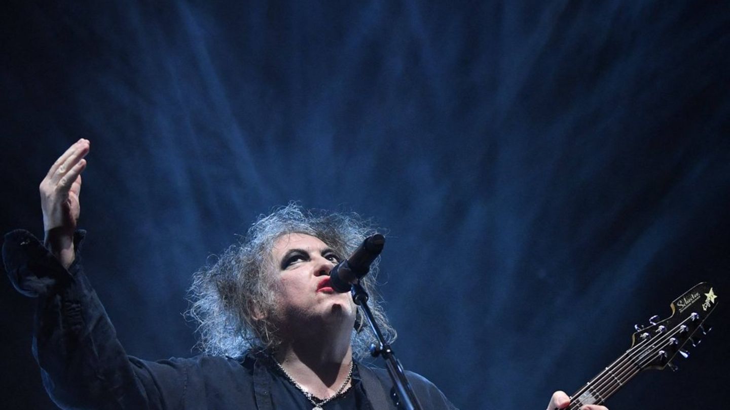 neues-album-nach-16-jahren-meisterwerk-zur-apokalypse-von-the-cure