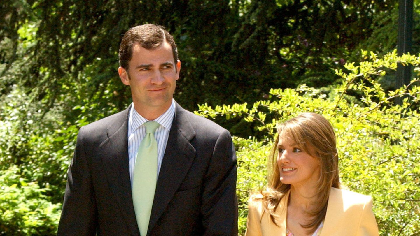 K-nigin-Letizia-Die-unglaubliche-Style-Entwicklung-der-damaligen-Journalistin