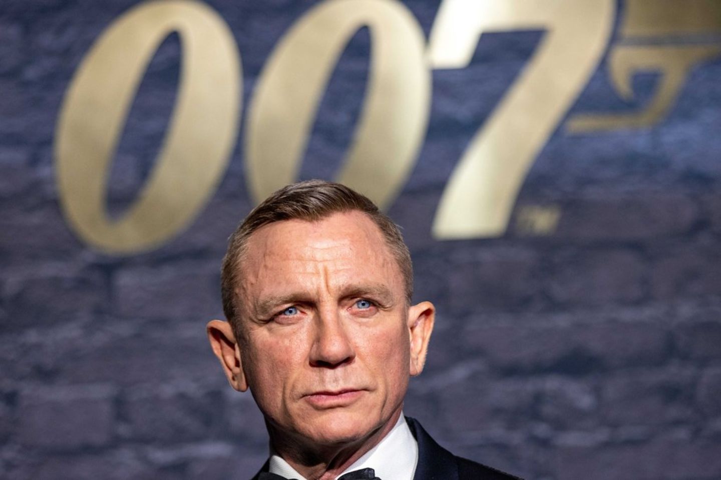 Absage An 007 Dieser Kingsman Twist Lässt Bond Fans Verzweifeln - oxpiyew
