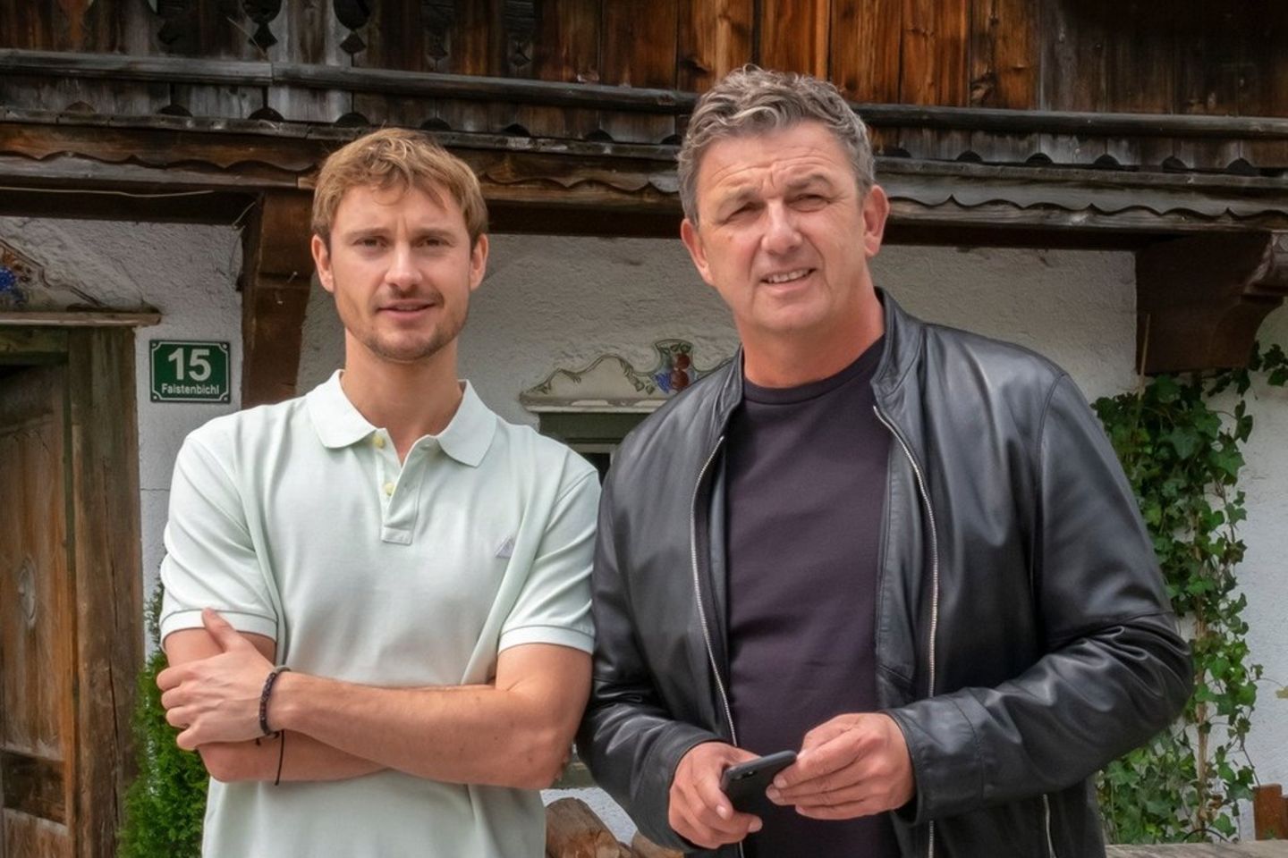 Frédéric Brossier und Hans Sigl (re.) in "Der Bergdoktor".