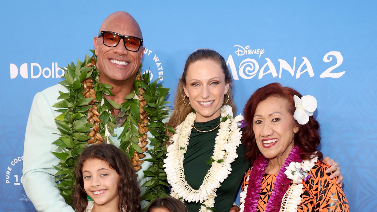 Gute Gene: Dwayne Johnson bringt seine Töchter mit zur "Vaiana 2"-Premiere