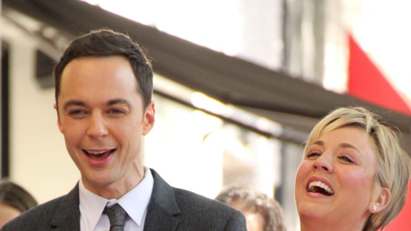 kaley-cuoco-und-jim-parsons-the-big-bang-theory-reunion