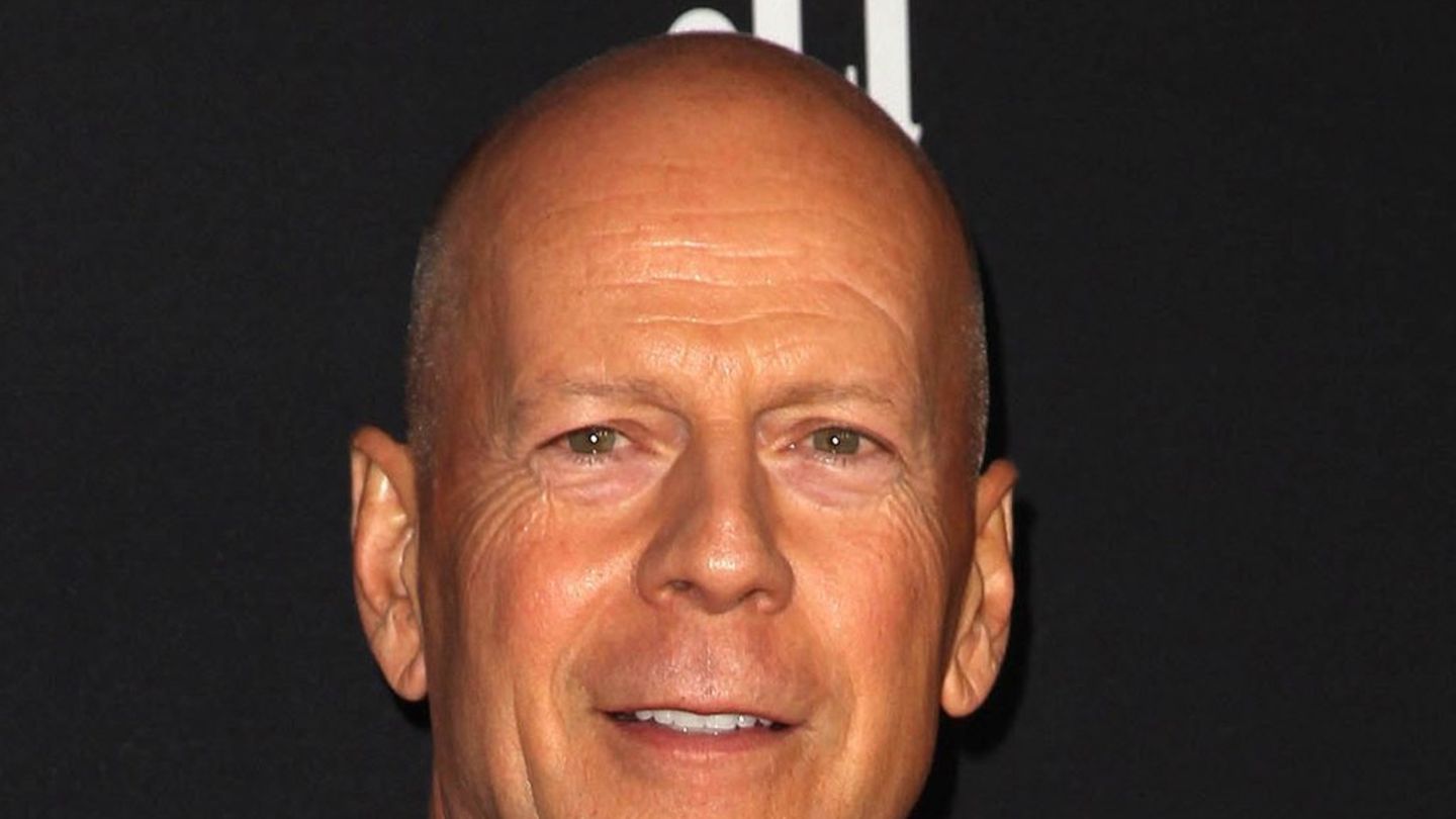 bruce-willis-neues-foto-mit-seinen-t-chtern