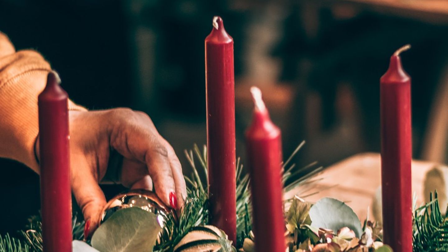 Weihnachten rückt näher: Tipps für den DIY-Adventskranz