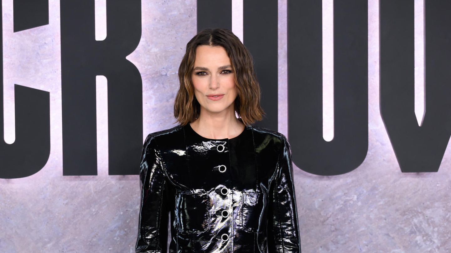 Red-Carpet-Style 2024: Keira Knightley betört im schwarzen Latexlook