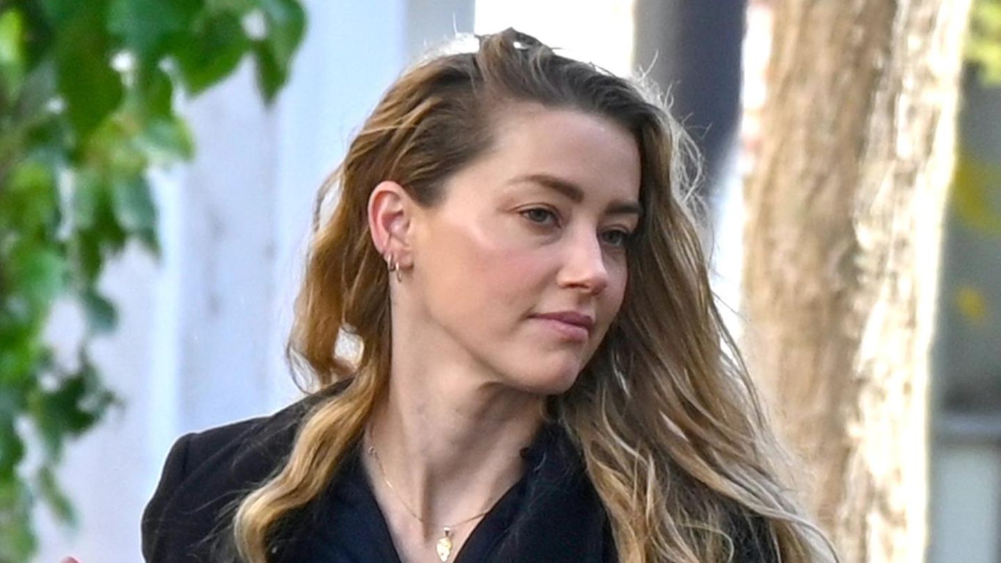 Amber Heard: Amber Heard zeigt sich erstmals in der Öffentlichkeit – DAS fällt auf