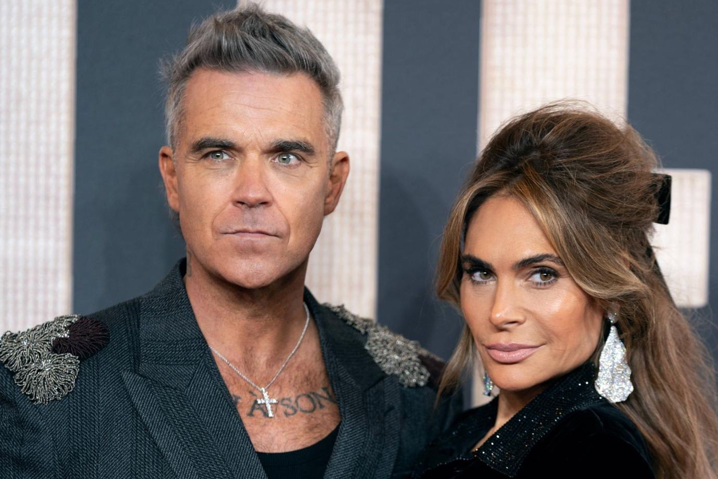 Robbie Williams mit seiner Frau Ayda Field