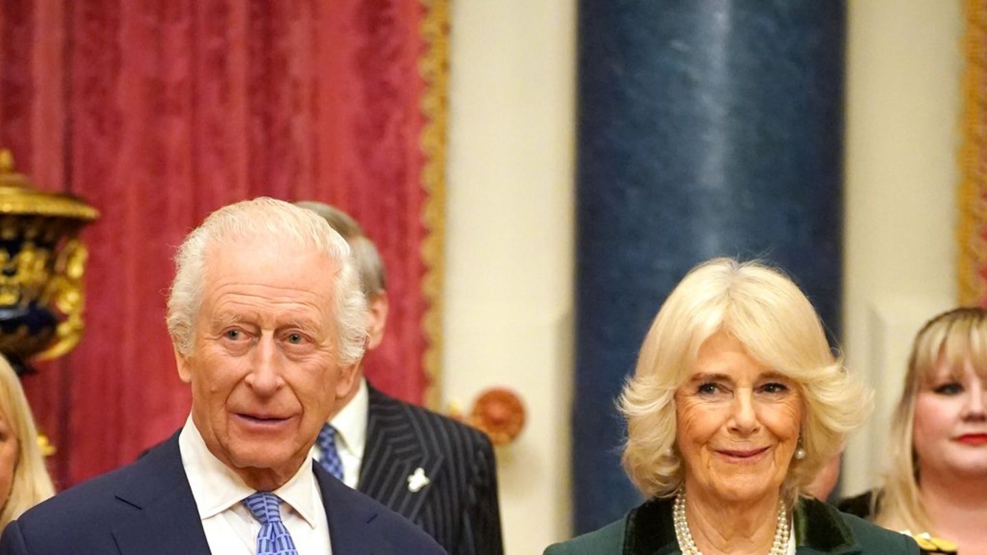 König Charles III. und Königin Camilla: Festliche Stimmung im Palast