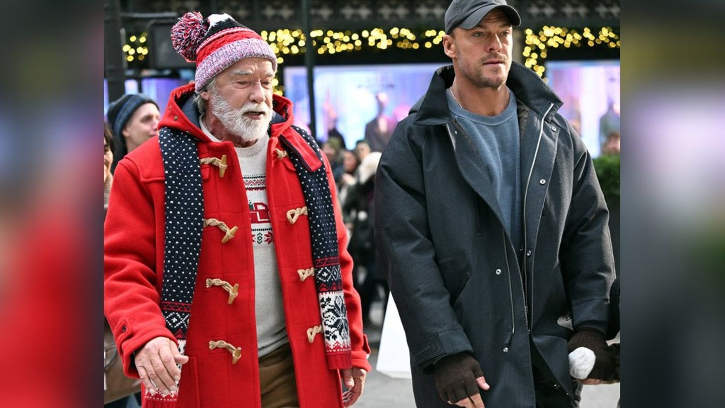 Dreharbeiten in New York City: Santa-Claus-Look für Arnold Schwarzenegger