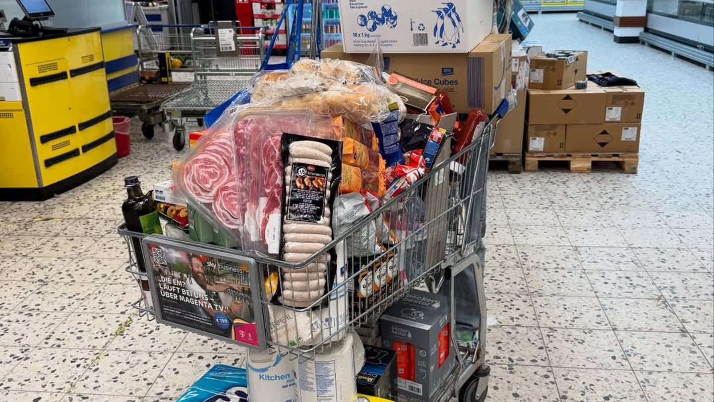 Shopping: Das kommt bei Sasha und seiner Familie auf den Tisch