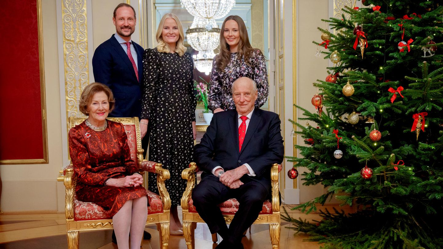 prinzessin-mette-marit-prinz-haakon-die-versteckte-botschaft-hinter-ihrem-weihnachtsgru