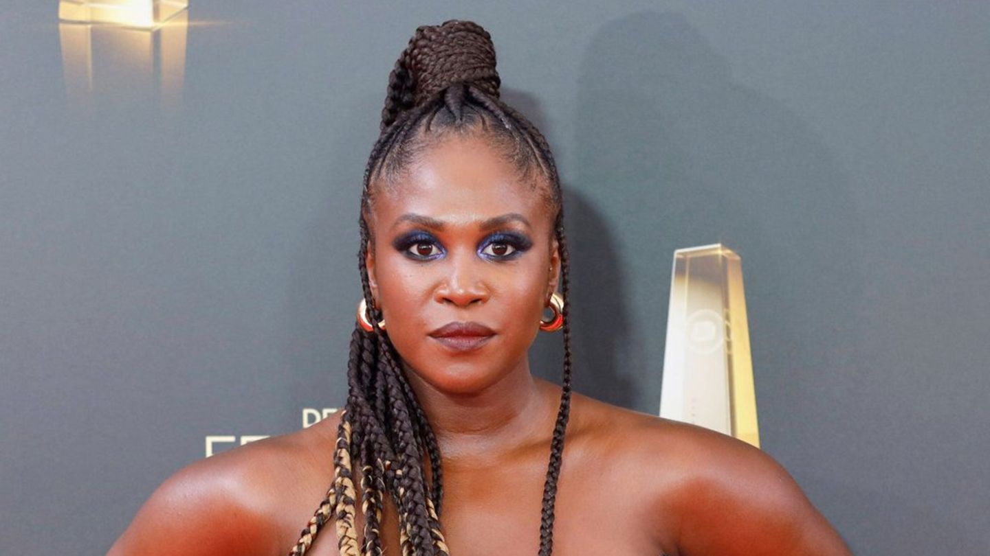 Britisches "The Masked Singer": Motsi Mabuse enthüllt