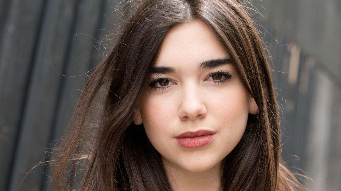 Dua-Lipa-So-hat-sich-Dua-Lipa-ber-die-Jahre-ver-ndert