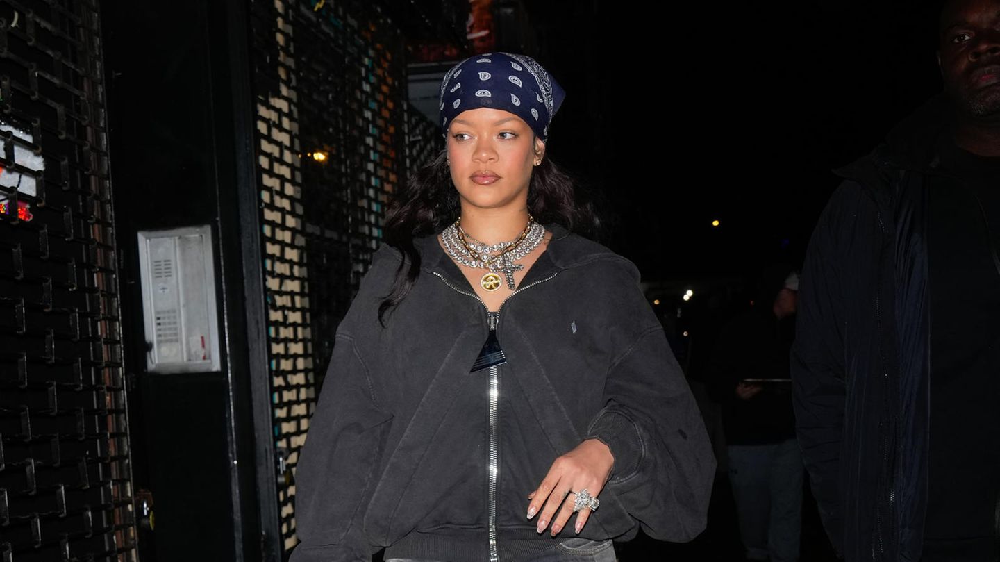 Fashion-Looks: Rihanna kriegt's mehrfach auf die Kette