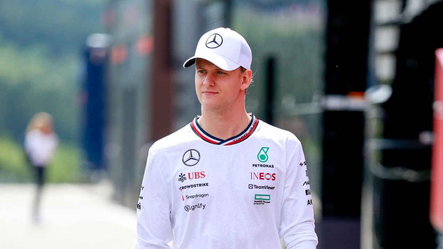 Michael Schumacher: Mick Schumacher teilt privates Foto von Vater Michael