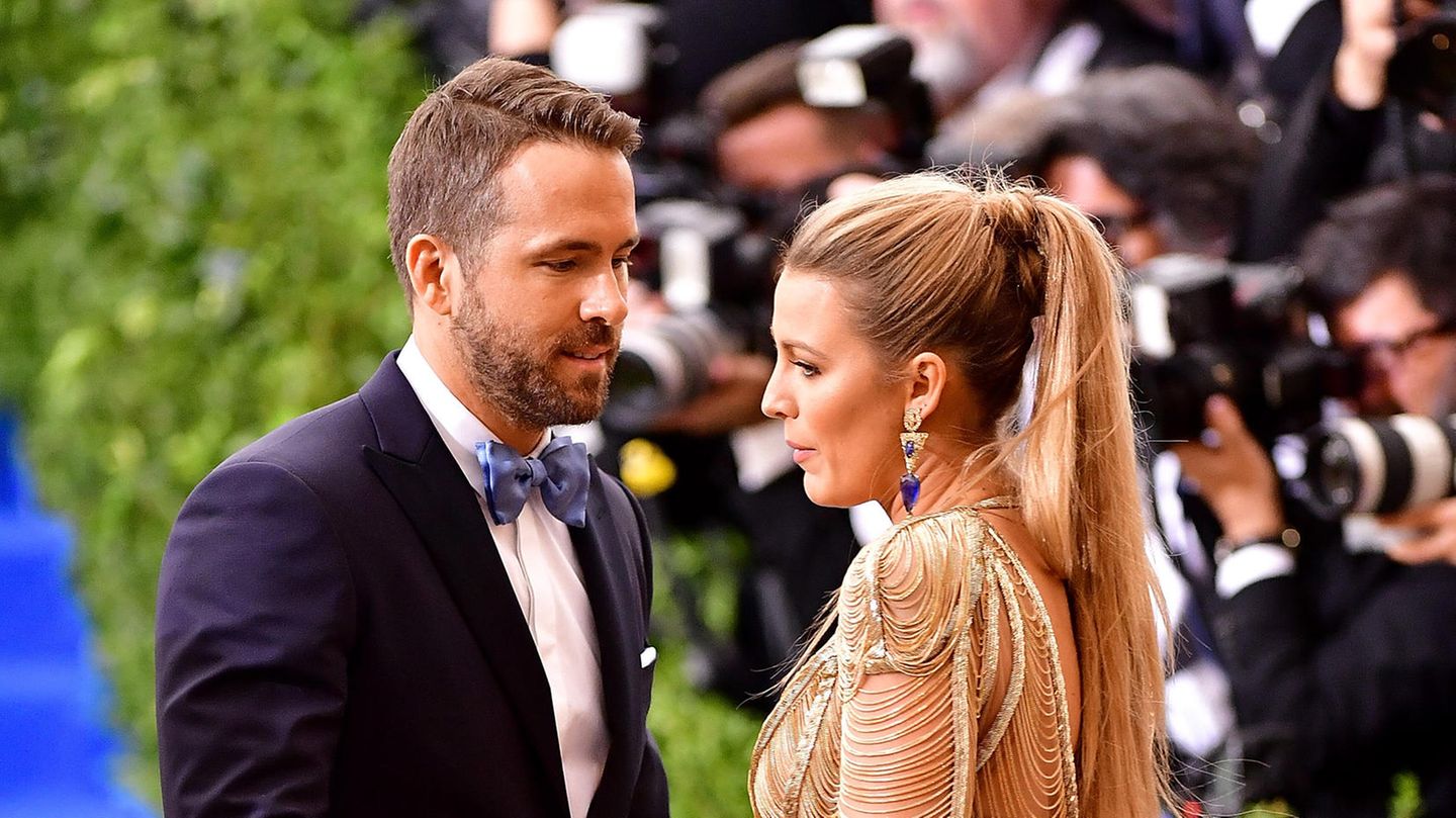 ryan-reynolds-blake-lively-sie-werden-nicht-an-den-golden-globes-teilnehmen