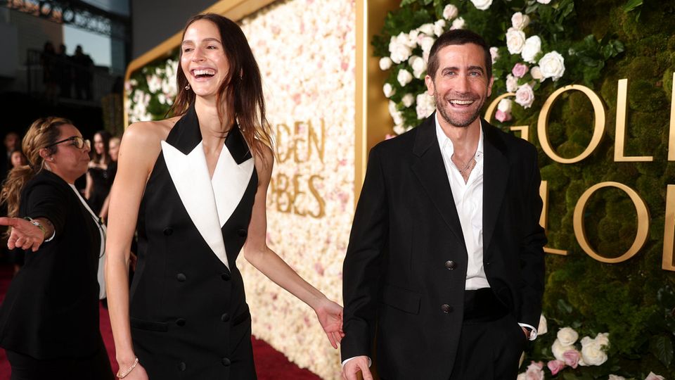 Jeanne Cadieu und Jake Gyllenhaal legen einen eleganten Auftritt bei den Golden Globes 2025 hin