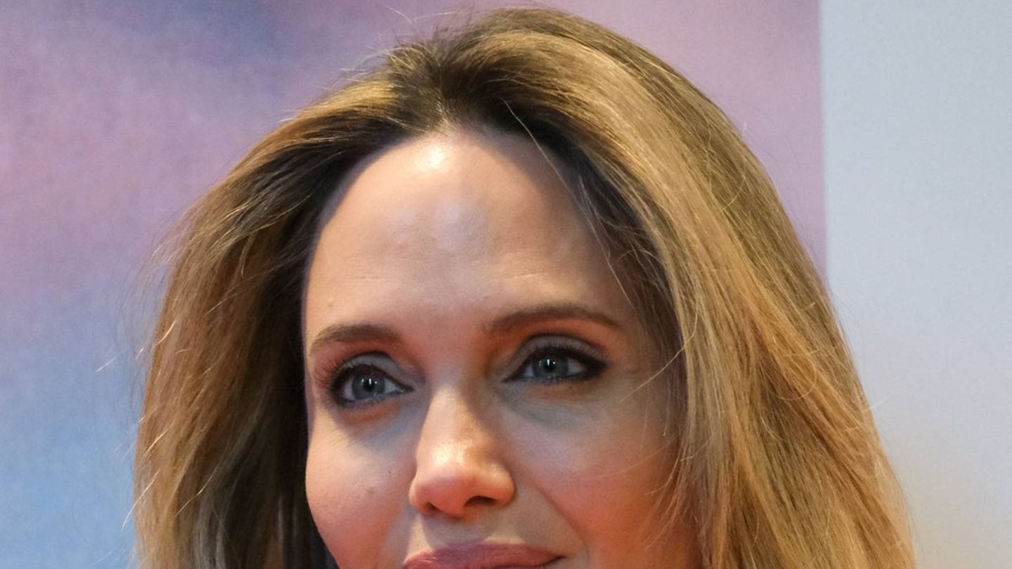 brandkatastrophe-in-los-angeles-auch-angelina-jolie-und-ihre-kinder-helfen