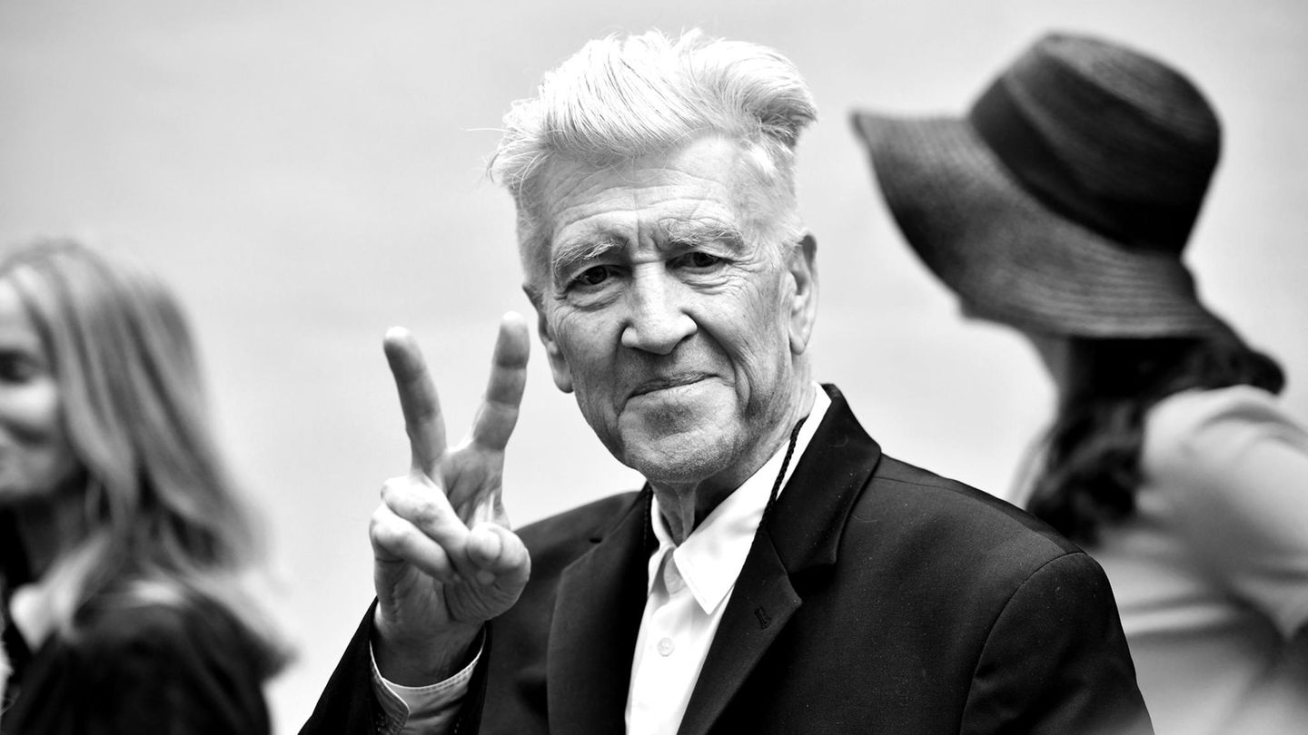 Abschiede 2025: Hollywood trauert um Star-Regisseur David Lynch