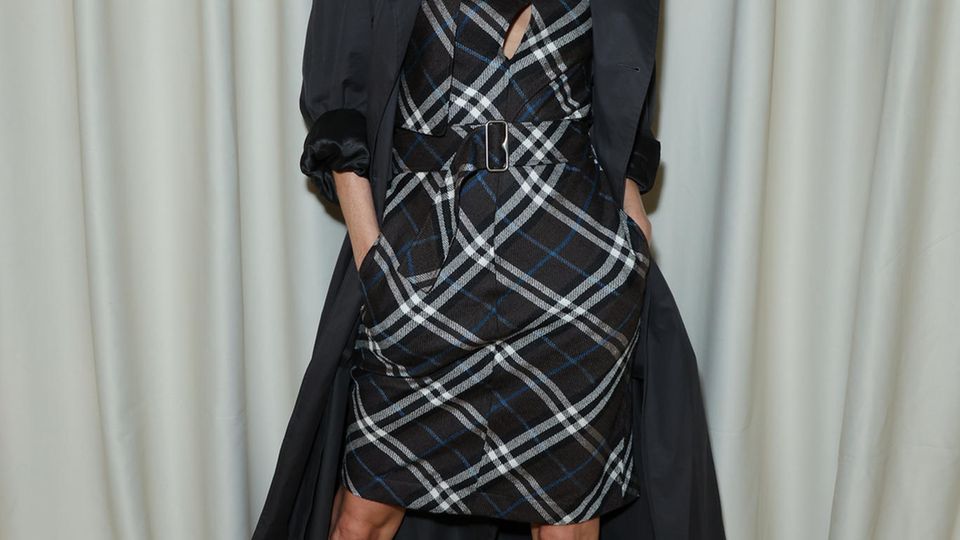 Poppy Delevingne bei der "Burberry"-Show auf der London Fashion Week im September 2024. 