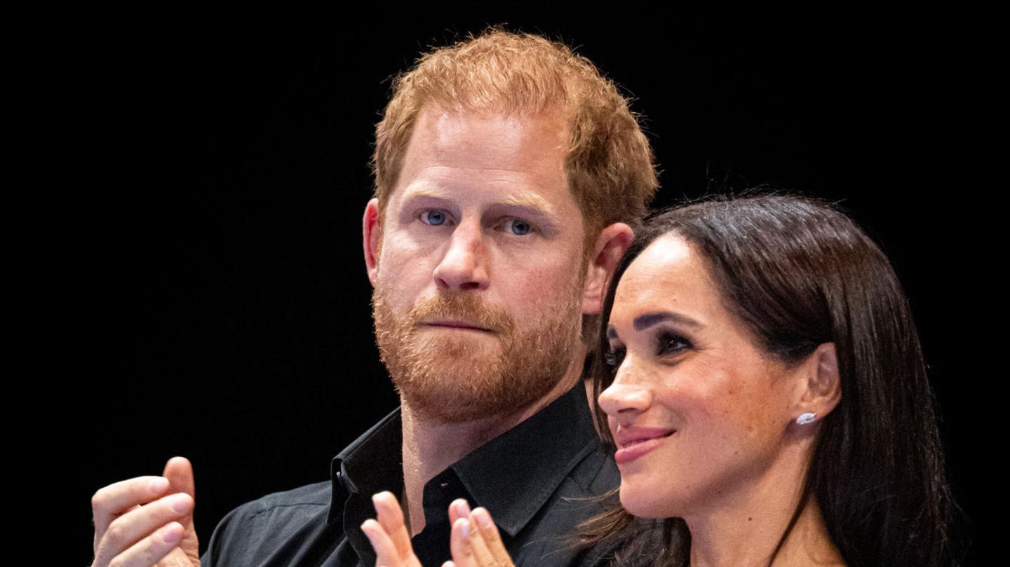 Prinz Harry + Herzogin Meghan: Enger Freund schwärmt ausgerechnet jetzt von Harry und Meghan