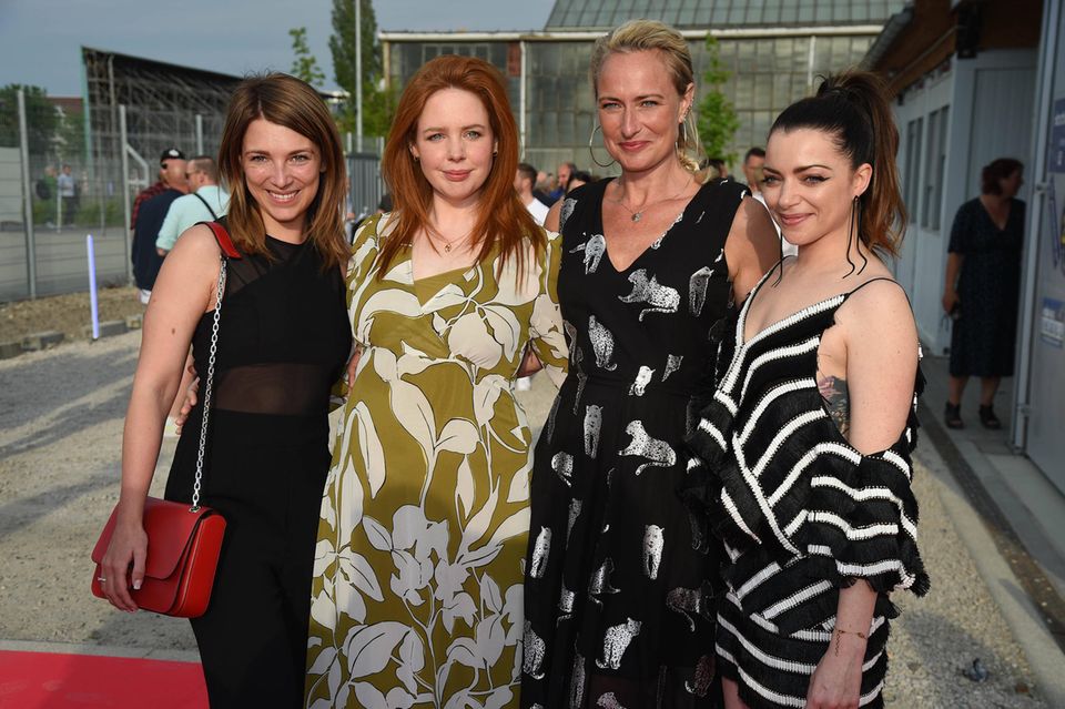 Iris Mareike Steen, Olivia Marei, Eva Mona Rodekirchen und Anne Menden bei der GZSZ-Jubliäumsparty in Potsdam im Mai 2022.