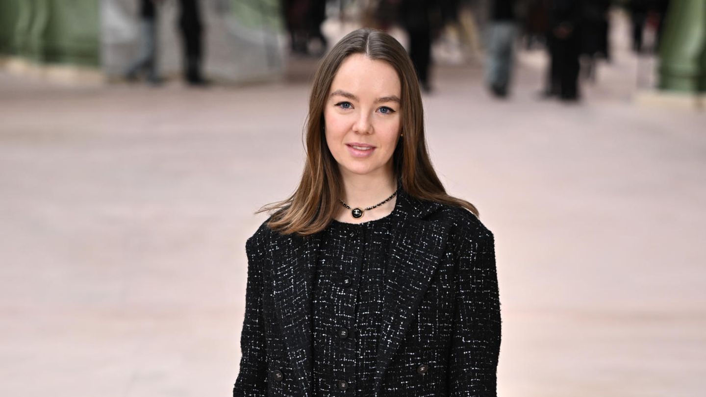 Adelige Fashionistas: In Paris nehmen die europäischen Royals in der Front Row Platz