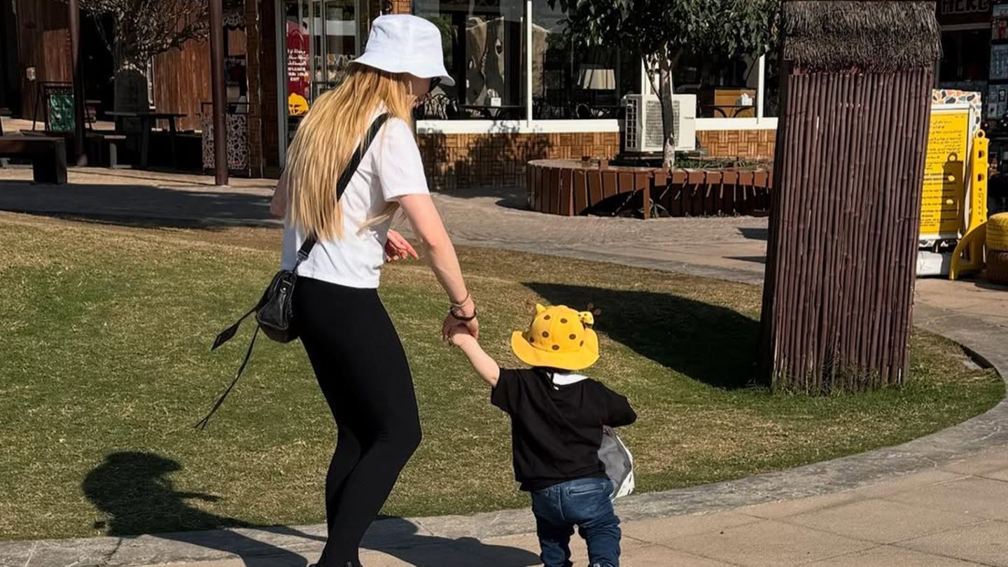 Star-Kids 2025: Lindsay Lohan teilt Fotos vom Zoobesuch mit Sohn Luai