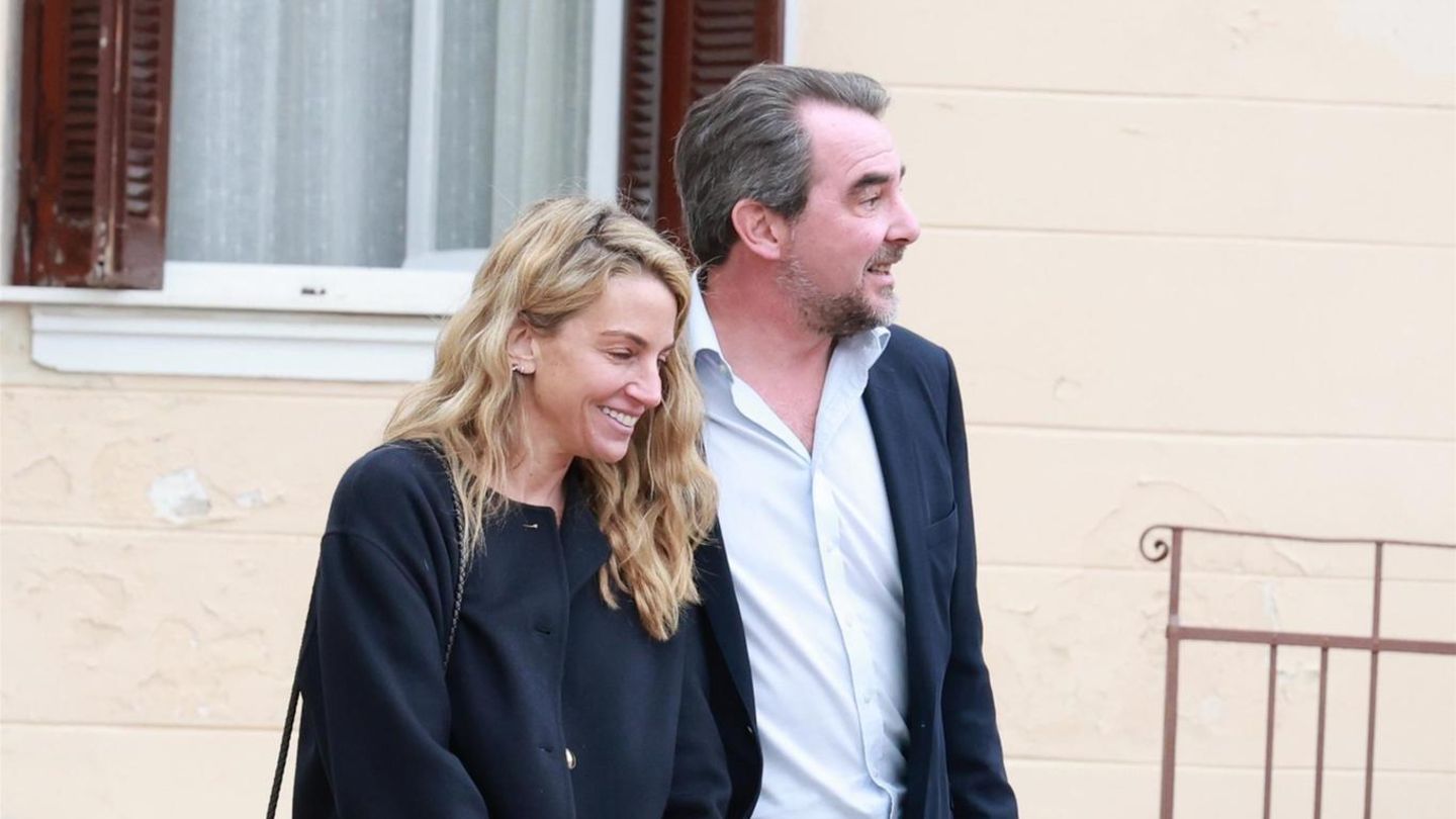 Prinz Nikolaos + Chrysi Vardinogianni: Erste Fotos! Für die Blitzhochzeit kommen ihre Familien in Athen zusammen