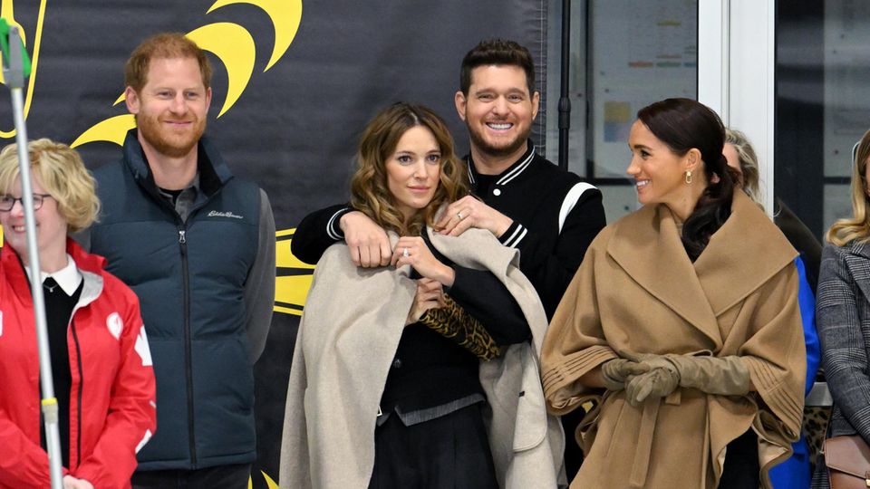 Prinz Harry, Michael Bublé mit Ehefrau Luisana und Herzogin Meghan bei den "Invictus Games"-Vorbereitungen im Februar 2024 in Vancouver, Kanada