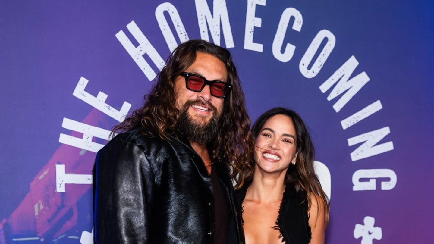 Jason Momoa und Adria Arjona: Erster Red-Carpet-Auftritt als Liebespaar