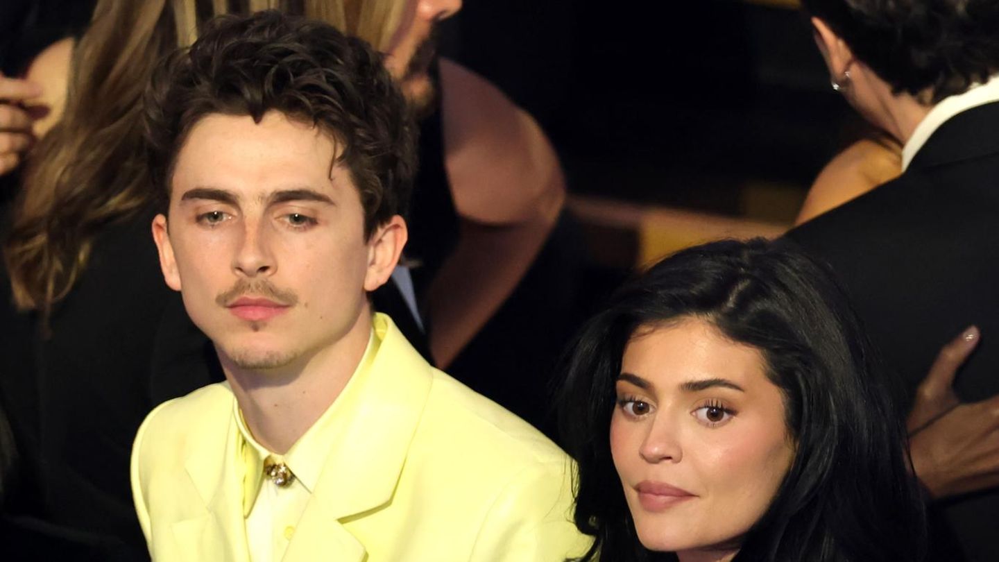 Timothée Chalamet: Bevor seine Ex die Oscar-Bühne betritt, ergreift er mit Kylie die Flucht