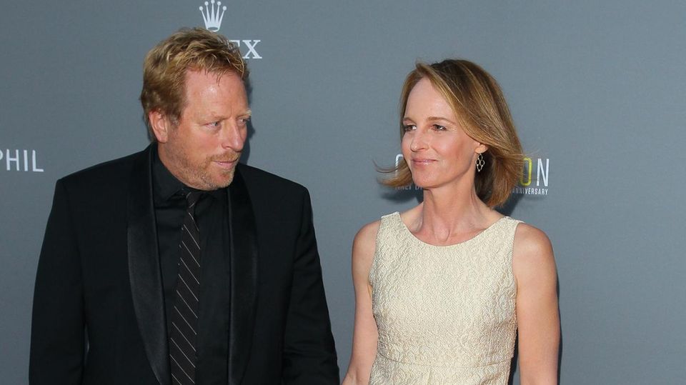 Matthew Carnahan soll Helen Hunt angeblich betrogen haben: Im Jahr 2017, nach 16 Jahren, war alles aus und vorbei.