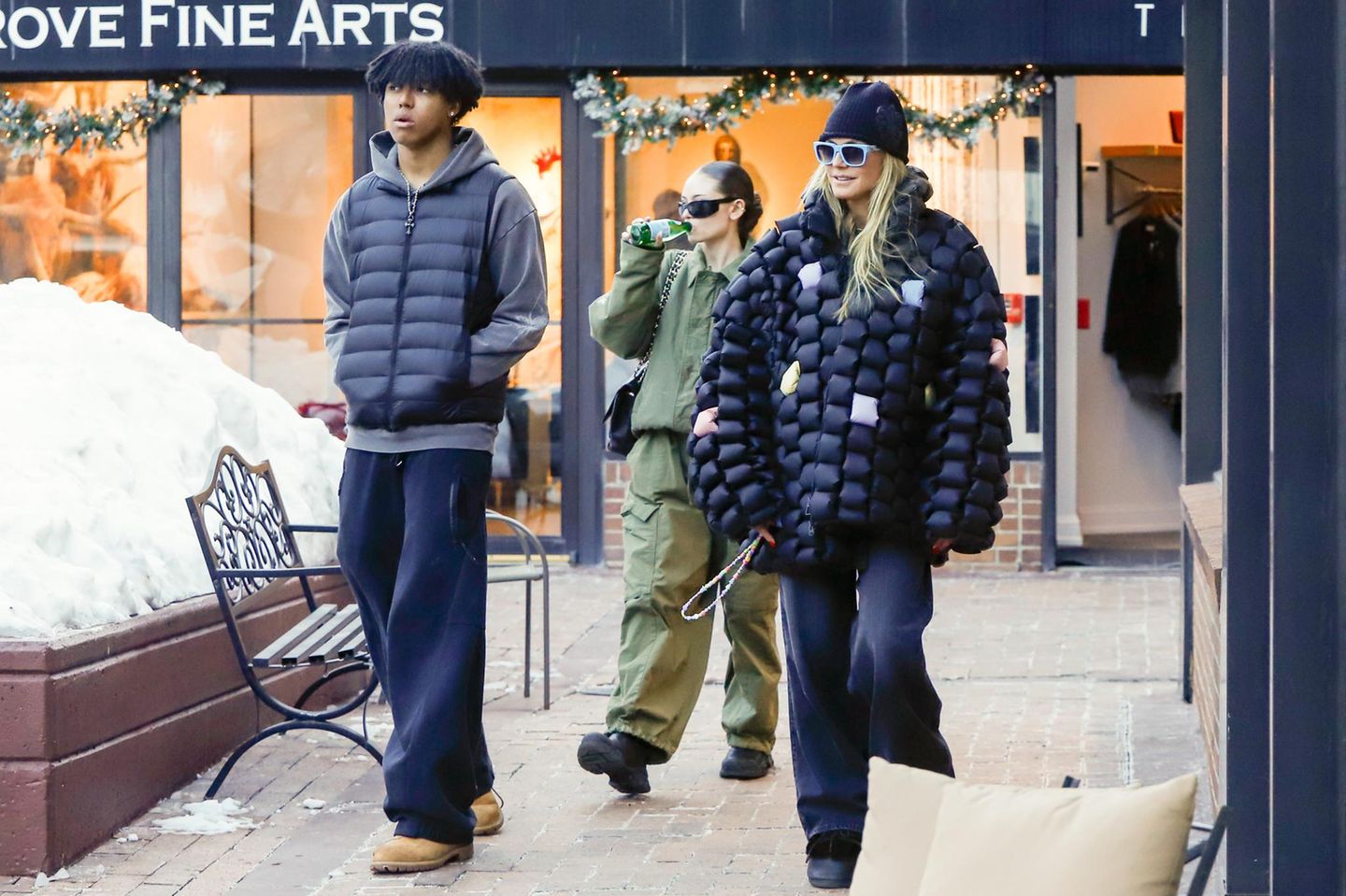 Johan Samuel, Leni Klum und Heidi Klum während ihres Skiurlaubs in Aspen im Dezember 2024.