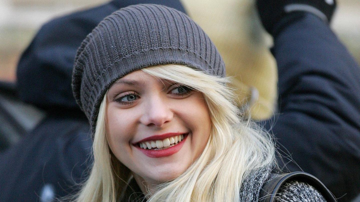 Gossip-Girl-Als-Musikerin-sieht-Taylor-Momsen-heute-ganz-anders-aus