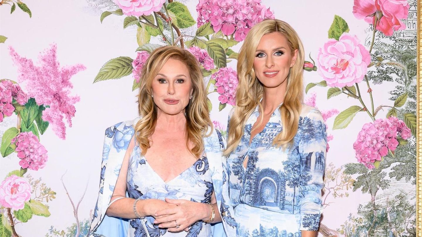 Partnerlook-Kathy-und-Nicky-Hilton-geben-ein-perfektes-Style-Duo-ab