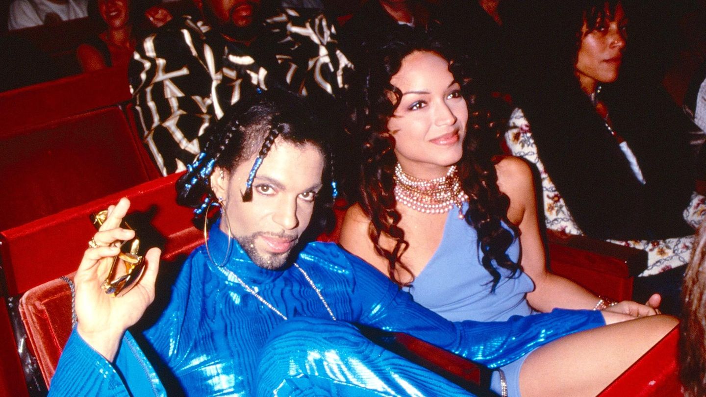 Prince-Das-bewegte-Leben-der-Musik-Ikone-in-Bildern