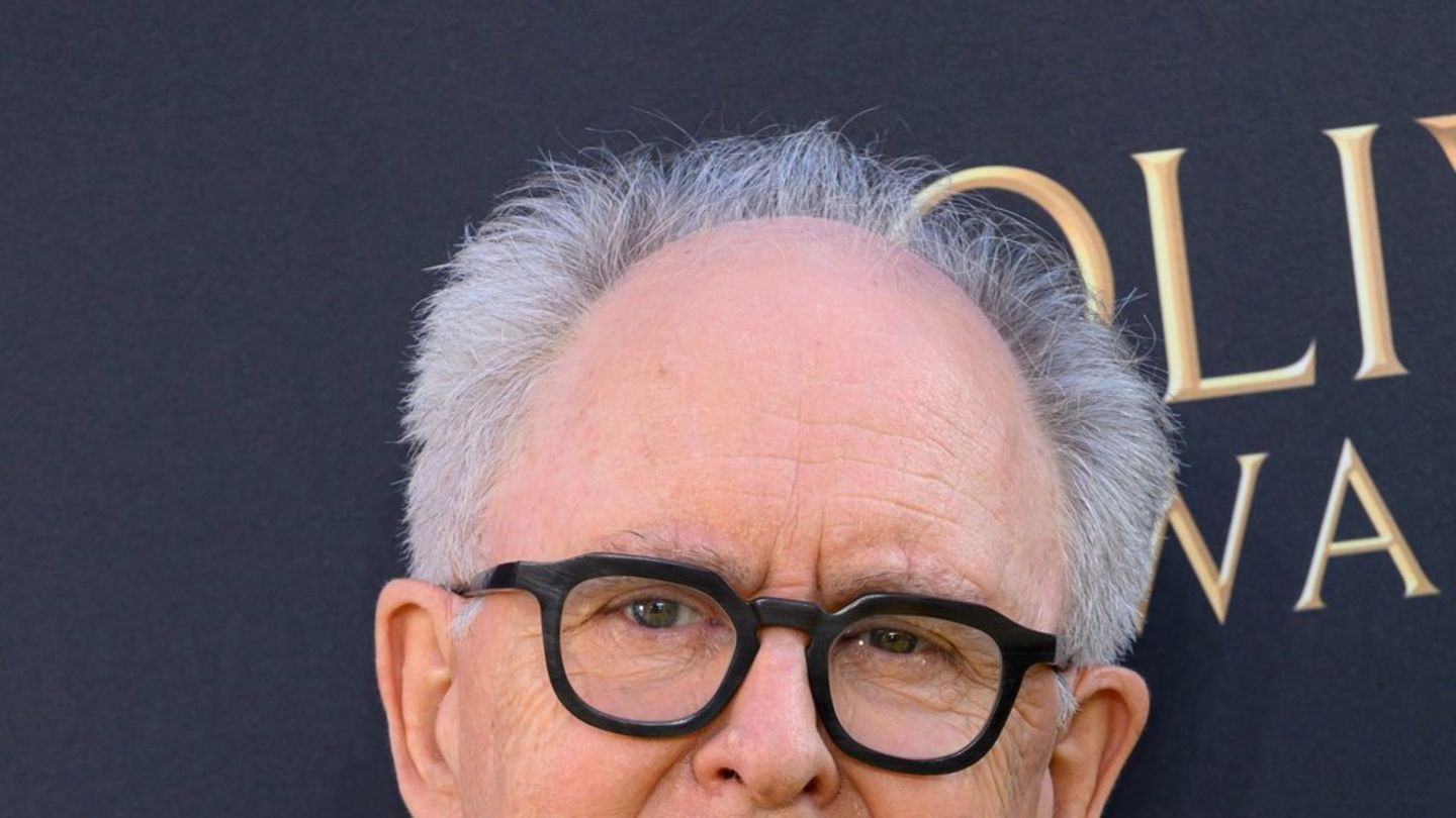 Kritik am neuen Dumbledore John Lithgow: Das stört "Harry Potter"-Fans