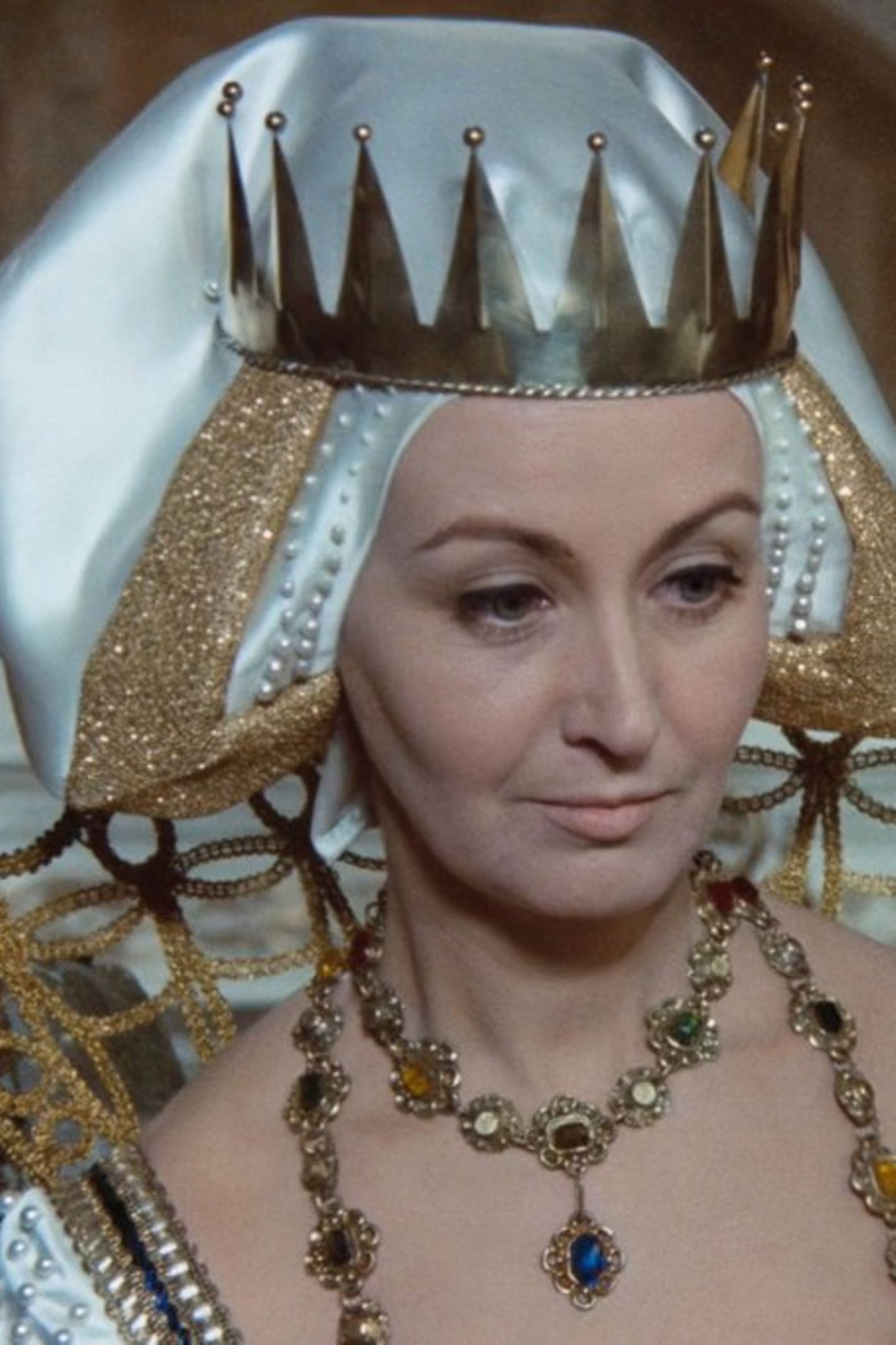 Karin Lesch (†89): \, image size:1440x2161