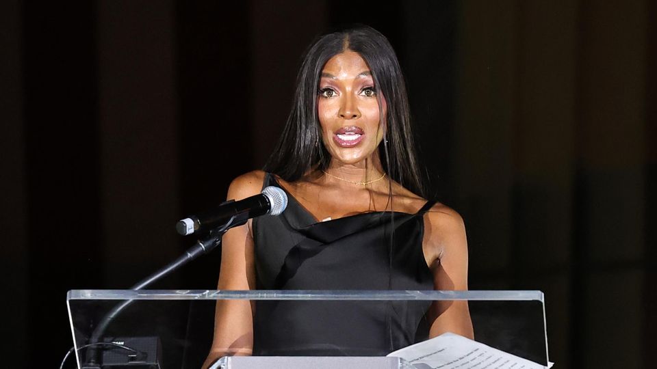 Bei der "Harlem's Fashion Row" 2024 wurde Naomi Campbell als Modeikone ausgezeichnet. Mit ihrer Ansprache brachte sie jedoch Vogue-Chefin Anna Wintour gegen sich auf.