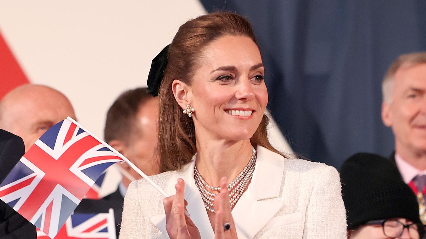 Catherine-Princess-of-Wales-Sie-setzt-auch-mit-ihrem-zweiten-wei-en-Look-ein-Statement